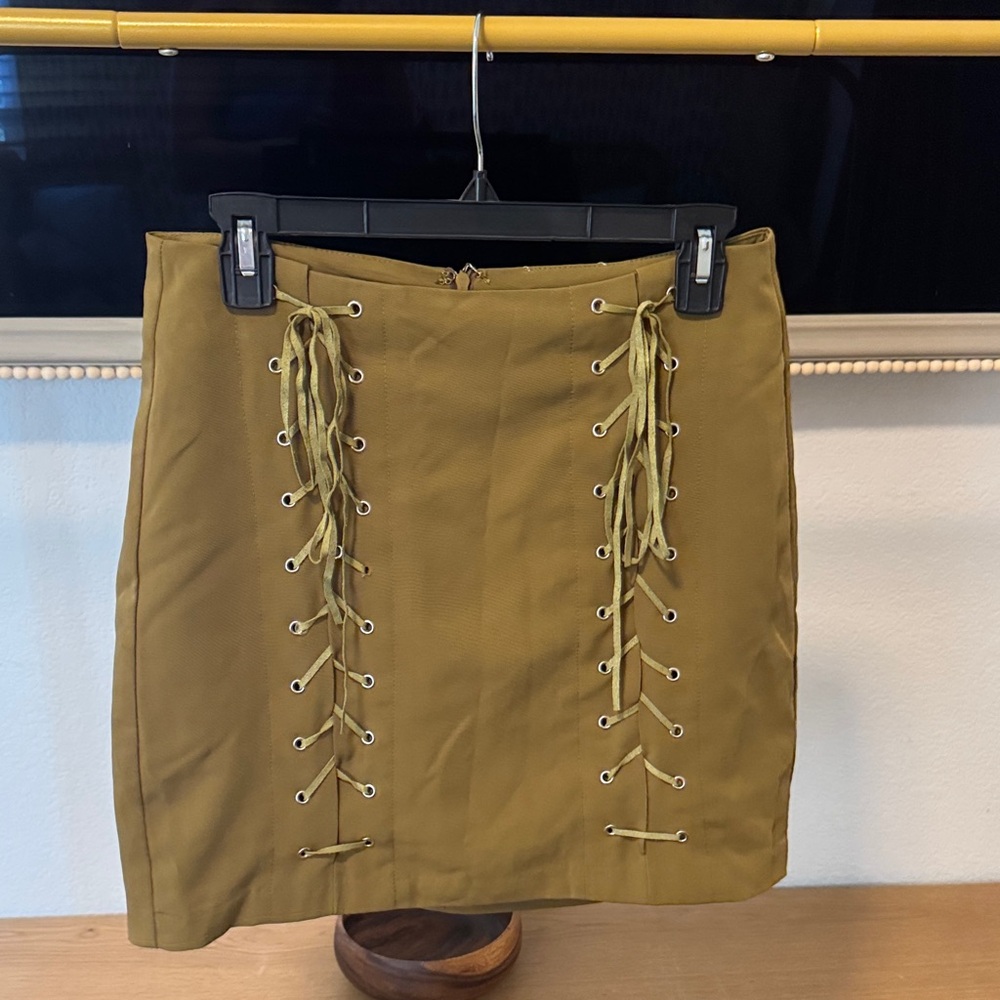 Entro Mustard Lace-Up Pencil Skirt